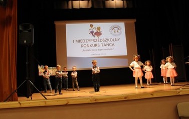 taniec grupa Mr&oacute;wki 3