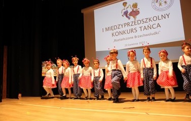 taniec grupa Biedronki 2