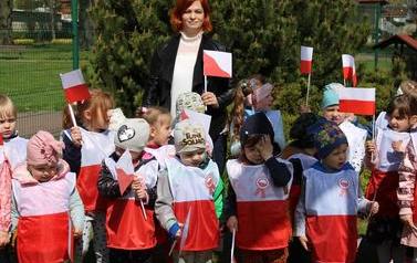 Dzieci z odziału Żuczk&oacute;w