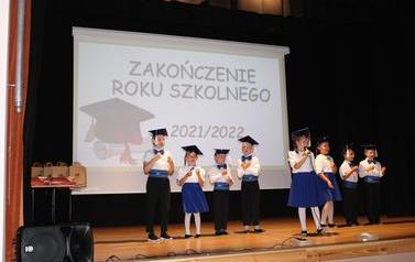 Dzieci z oddziału Stokrotek podczas śpiewania piosenki