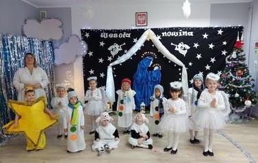 6. Zdjęcie grupowe Krasnoludk&oacute;w