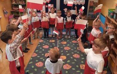 Święta Majowe w oddziałach Pszcz&oacute;łek i Mr&oacute;wek (10)