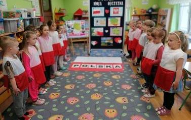 Motylki-zajęcia patriotyczne 8 (Copy)