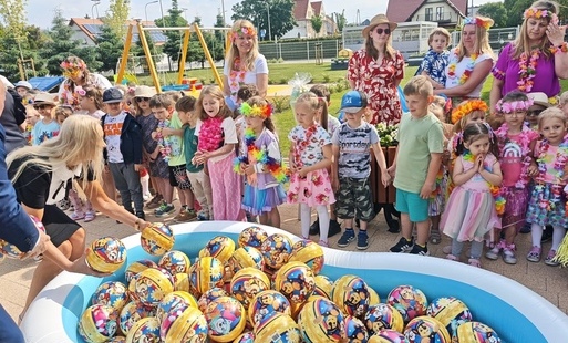 Zdjęcie do Hawajski Dzień Dziecka w Grębocicach